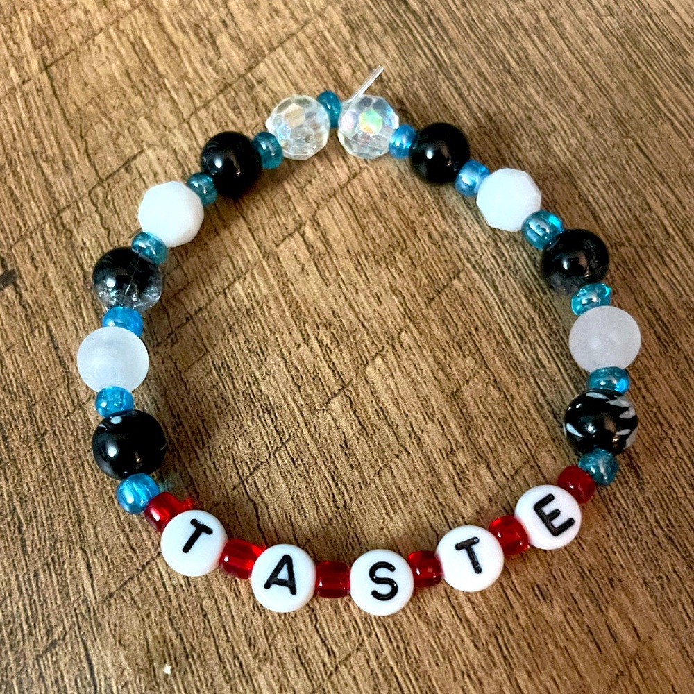 Sabrina Carpenter Bracelet